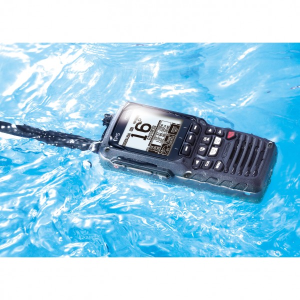 Standard Horizon HX870 Floating 6W Handheld VHF with Internal GPS