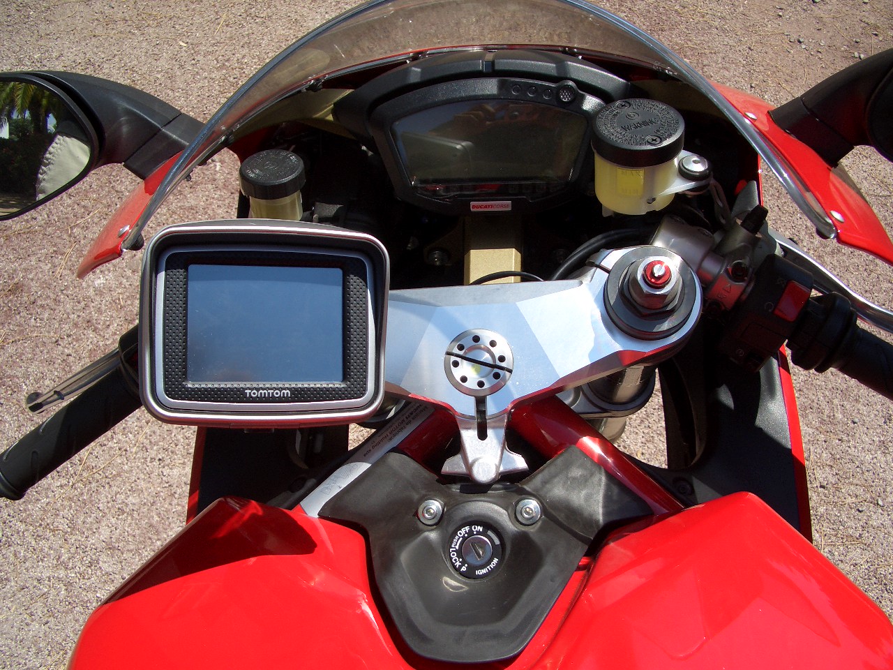 tomtom ram mount motorcycle